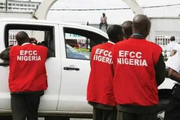 Trouble! FUNAAB Vice Chancellor Lands in EFCC Net for Alleged Fraud